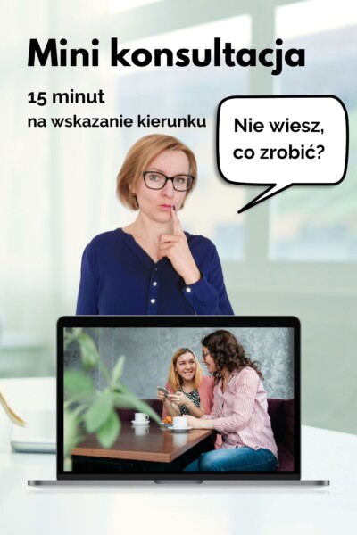 mini konsultacja online - zadumana Marta nad laptopem